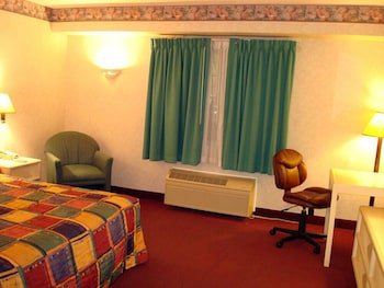 O'Hare Inn & Suites