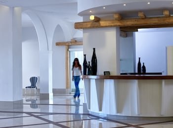 Epsilon Hotel Apartments