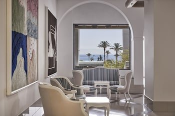 Epsilon Hotel Apartments