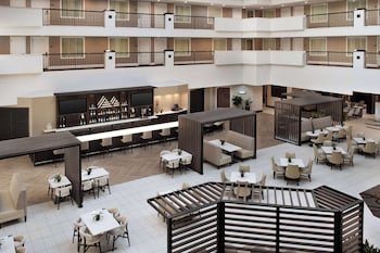 Embassy Suites La Quinta
