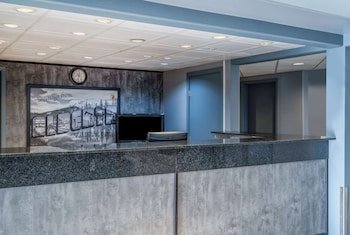 Super 8 by Wyndham Edmonton International Airport