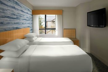 Delta Hotels Whistler Village Suites