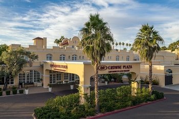 Crowne Plaza Resort San Marcos Golf Resort