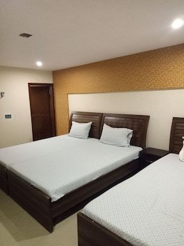 Pearl Inn
