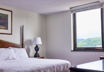 McLure House a Ramada by Wyndham