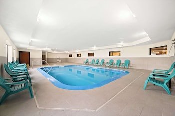 Comfort Inn & Suites Decatur-Forsyth