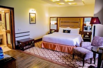 Saffron D'or Hotels