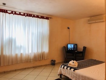 Hotel Camino Surreal