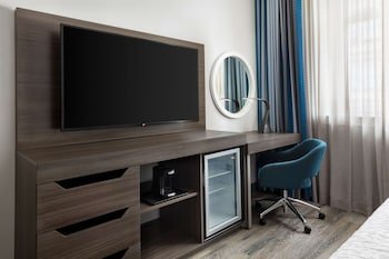 Hampton Inn & Suites Baltimore Inner Harbor