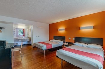 Motel 6 Winchester