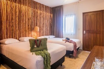 Arena Hotel