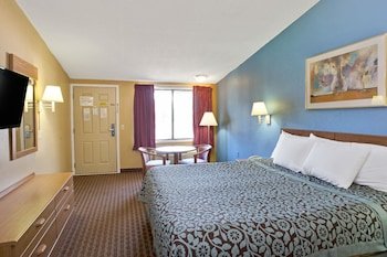 Days Inn by Wyndham Lawrenceville
