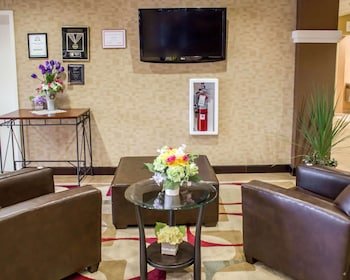 Comfort Suites