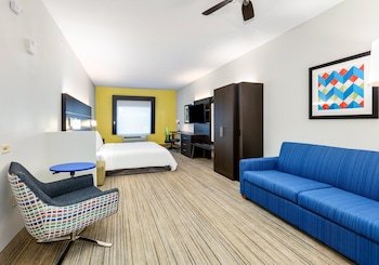 Holiday Inn Express Cleburne