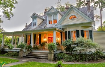Clermont Bluffs Bed And Breakfast