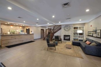 Country Inn & Suites by Radisson Lake George Queensbury Ny