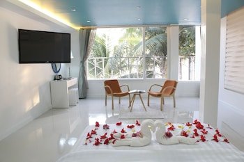 Boracay Ocean Club Resort & Spa