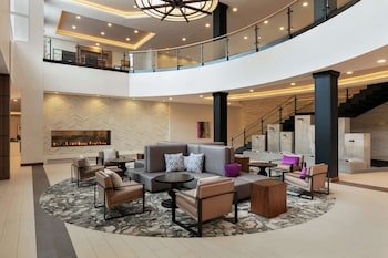 Embassy Suites by Hilton Berkeley Heights