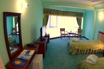 Meridian Hotel