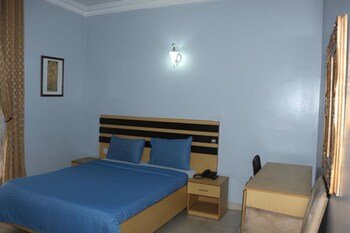 1804 Boutique Hotel