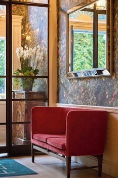 The Cliff Townhouse