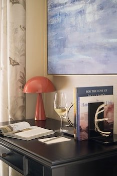 The Cliff Townhouse