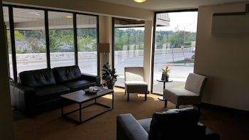 Magnuson Hotel Niagara Falls