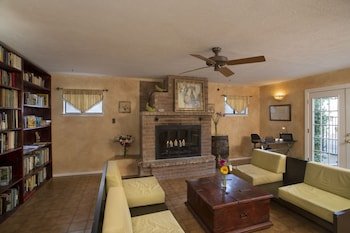The Lakehouse Bed and Breakfast