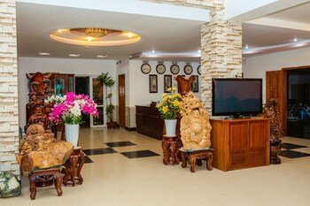 Hoang Van Hotel