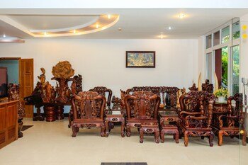 Hoang Van Hotel