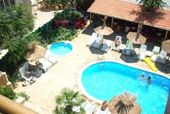 Tropicana Hotel