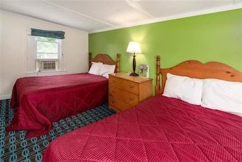 Perry's Motel & Cottages