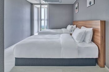 Chonpines Ocean Suites