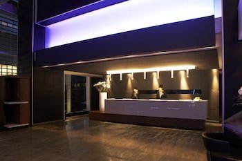 Le Germain Hotel Toronto Maple Leaf Square