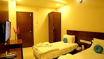 Hotel Shri Khedpati International
