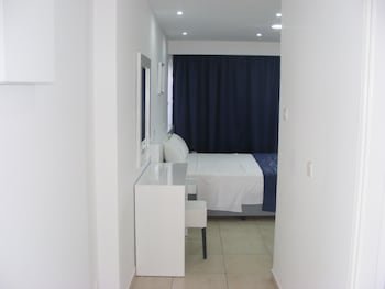 Sun Hall Beach Hotel Apts