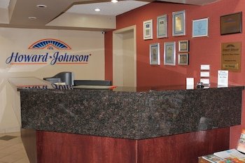 Howard Johnson by Wyndham Red Deer