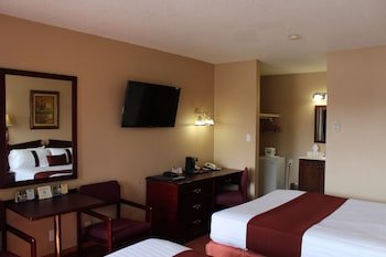 Howard Johnson by Wyndham Red Deer