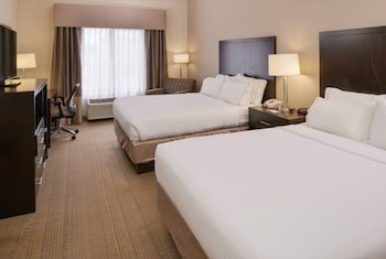 Holiday Inn Express & Suites Sikeston