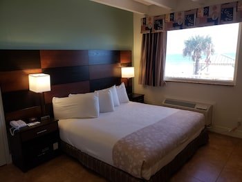 Oceanfront Inn And Suites