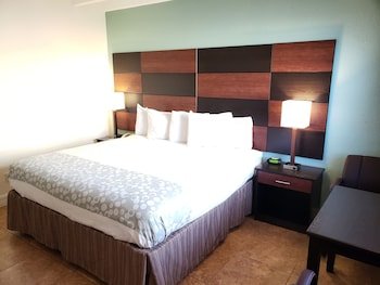 Oceanfront Inn And Suites