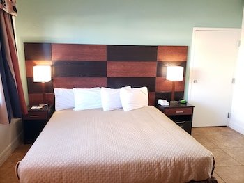 Oceanfront Inn And Suites