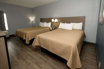Home Town Inn