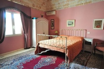Felline In Bed & Breakfast