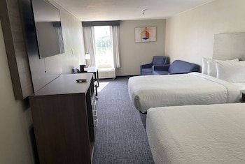 Days Inn & Suites by Wyndham Tahlequah