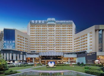 Sunshine Hotel