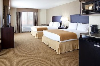 Norwood Inn & Suites Eagan