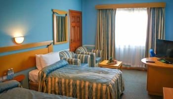 Crescent Beach Hotel & Leisure Resort