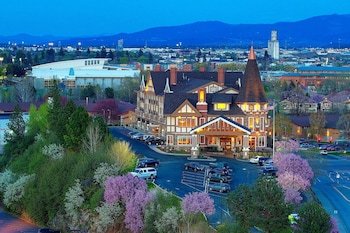 Holiday Inn Express Spokane-Downtown