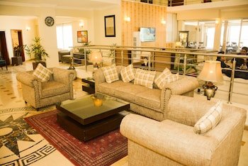 Holiday Grand Hotel & Resort